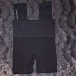 Spanx ankle length with zippers at ankles